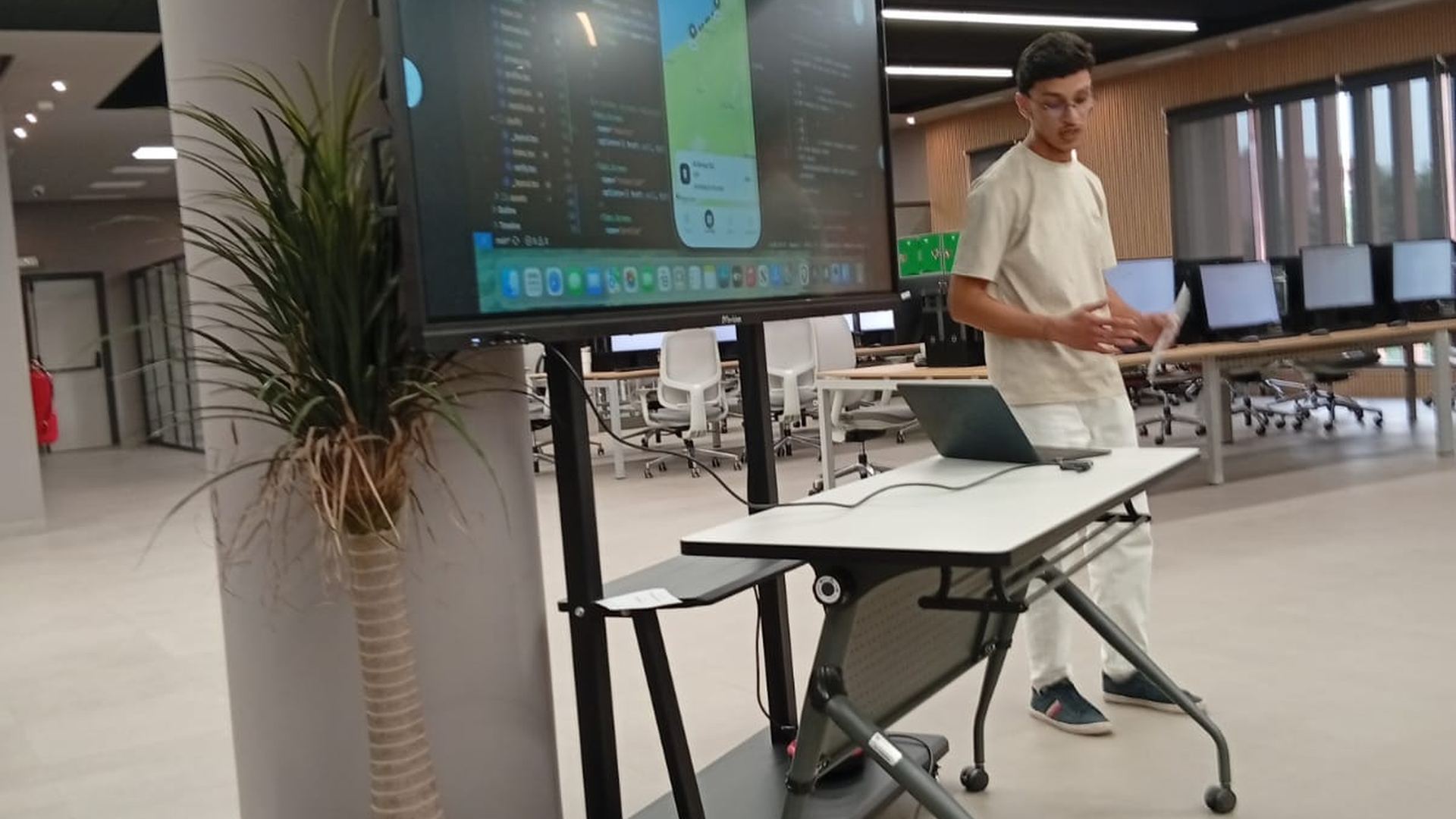 Les Etudiants de l'ESMA obtiennent les premiers Prix du Club d'Innovation ENACTUS